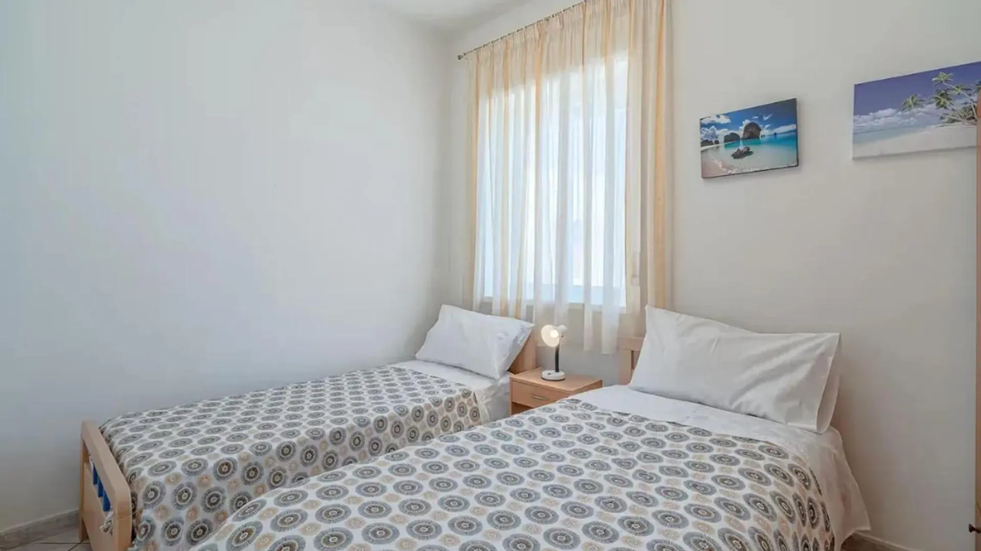 Charming House In Fontane Bianche With Private Garden Villa