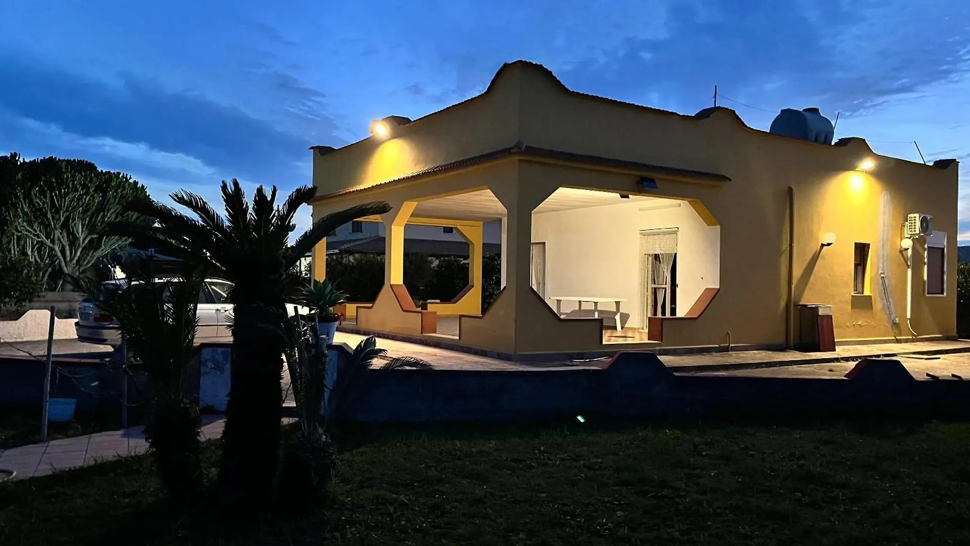Charming House In Fontane Bianche With Private Garden Villa 0*,  İtalya